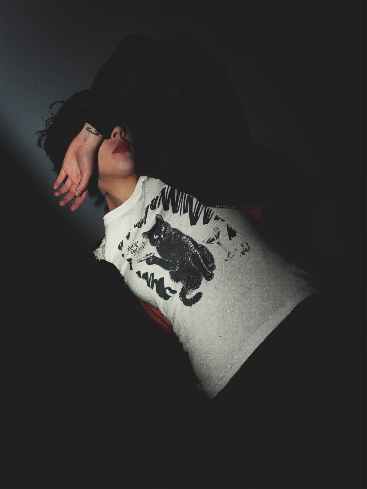 Phone ain’t ringing? it’s me unisex t-shirt for the calm, confident, and beautifully bold