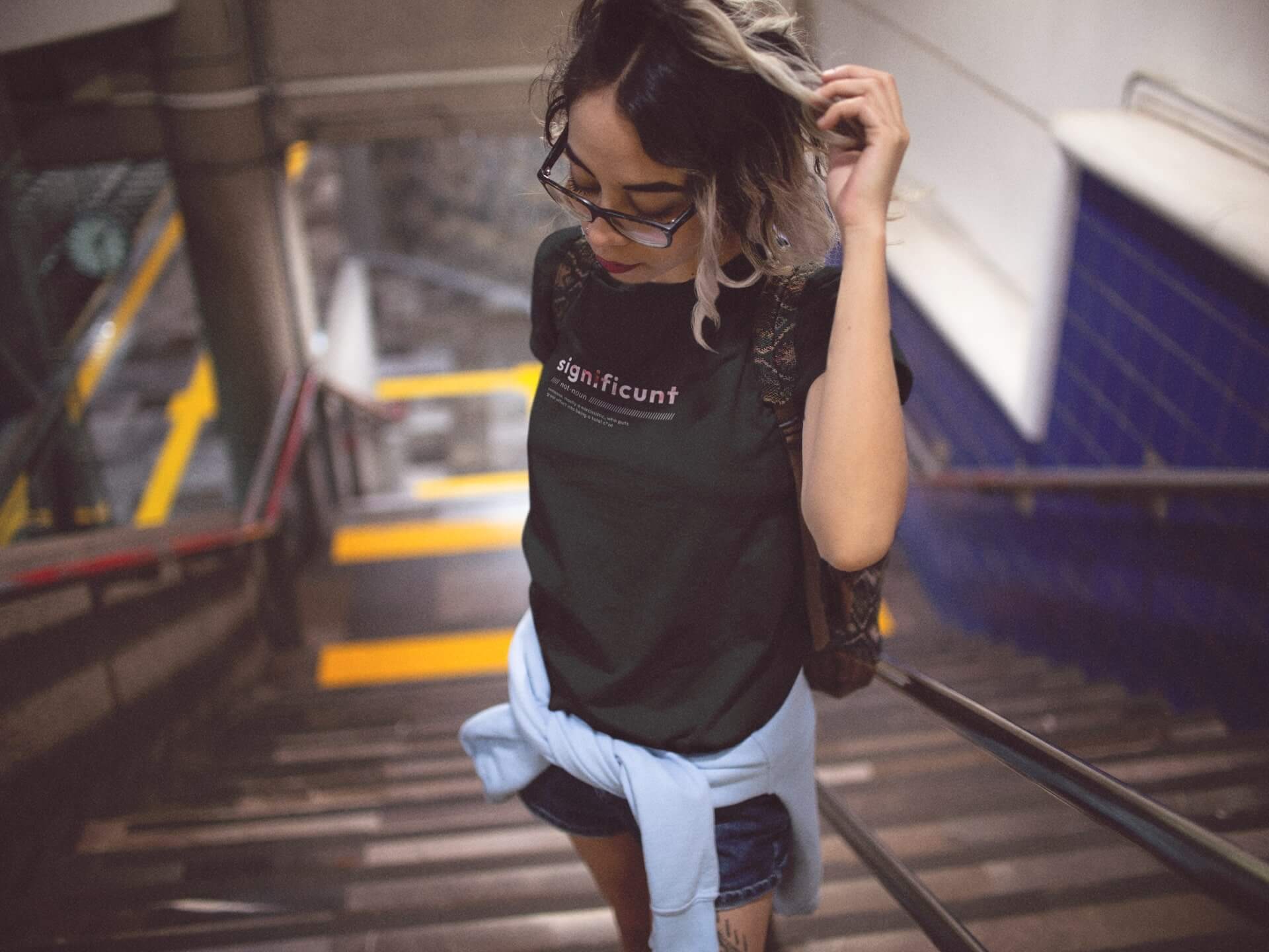 Significunt unisex t-shirt for the dramatically self-absorbed